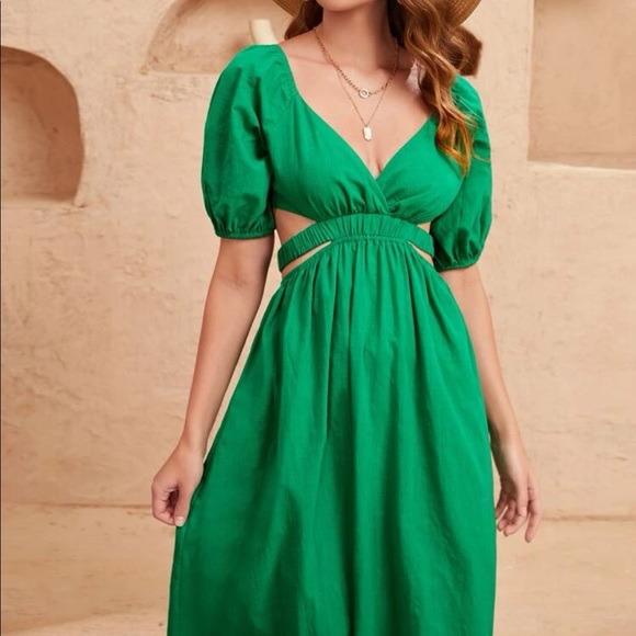 Green Puff sleeve midi dress - Picture 3 of 3